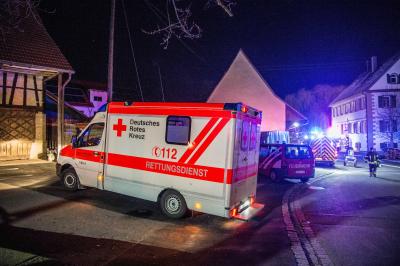 Rottenburg-Wendelsheim: Fachwerkhaus in Vollbrand - Bewohner gerettet - 3 Verletzte